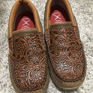 Women’s tooled leather twisted x Mocs